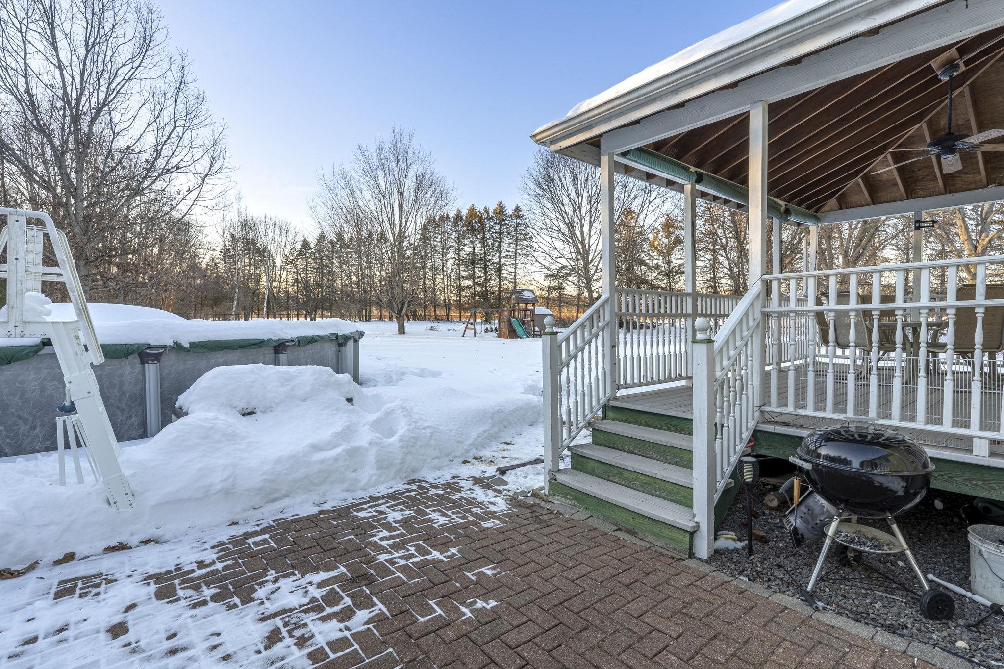 11 Broadview Drive Litchfield, NH 03052 - Photo 43 of 51