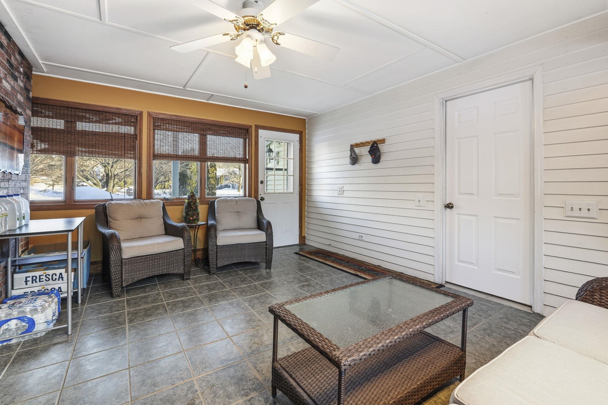 11 Broadview Drive Litchfield, NH 03052 - Photo 5 of 51