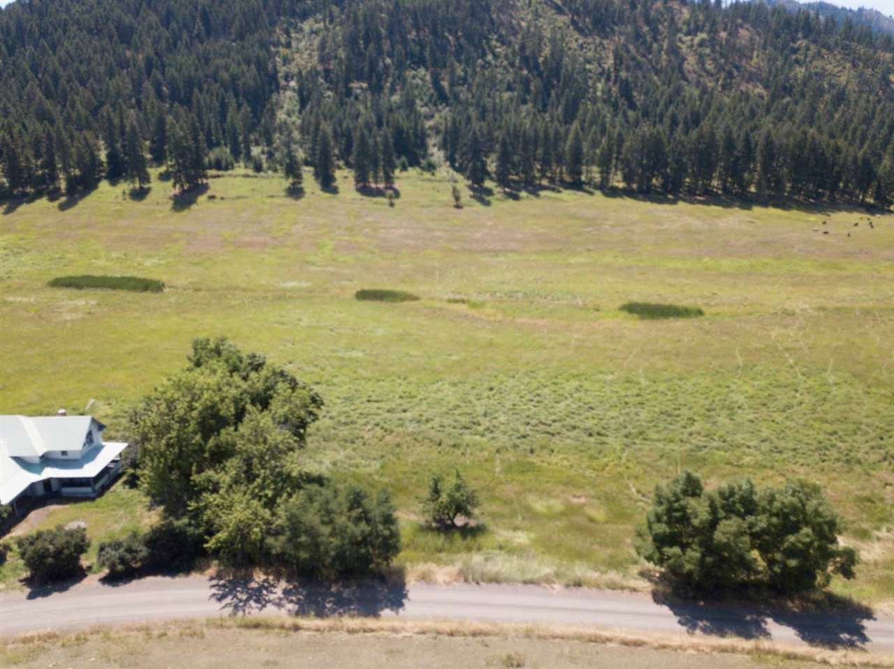 958 Hockersmith Road Kettle Falls, WA 99141 - Photo 3 of 32