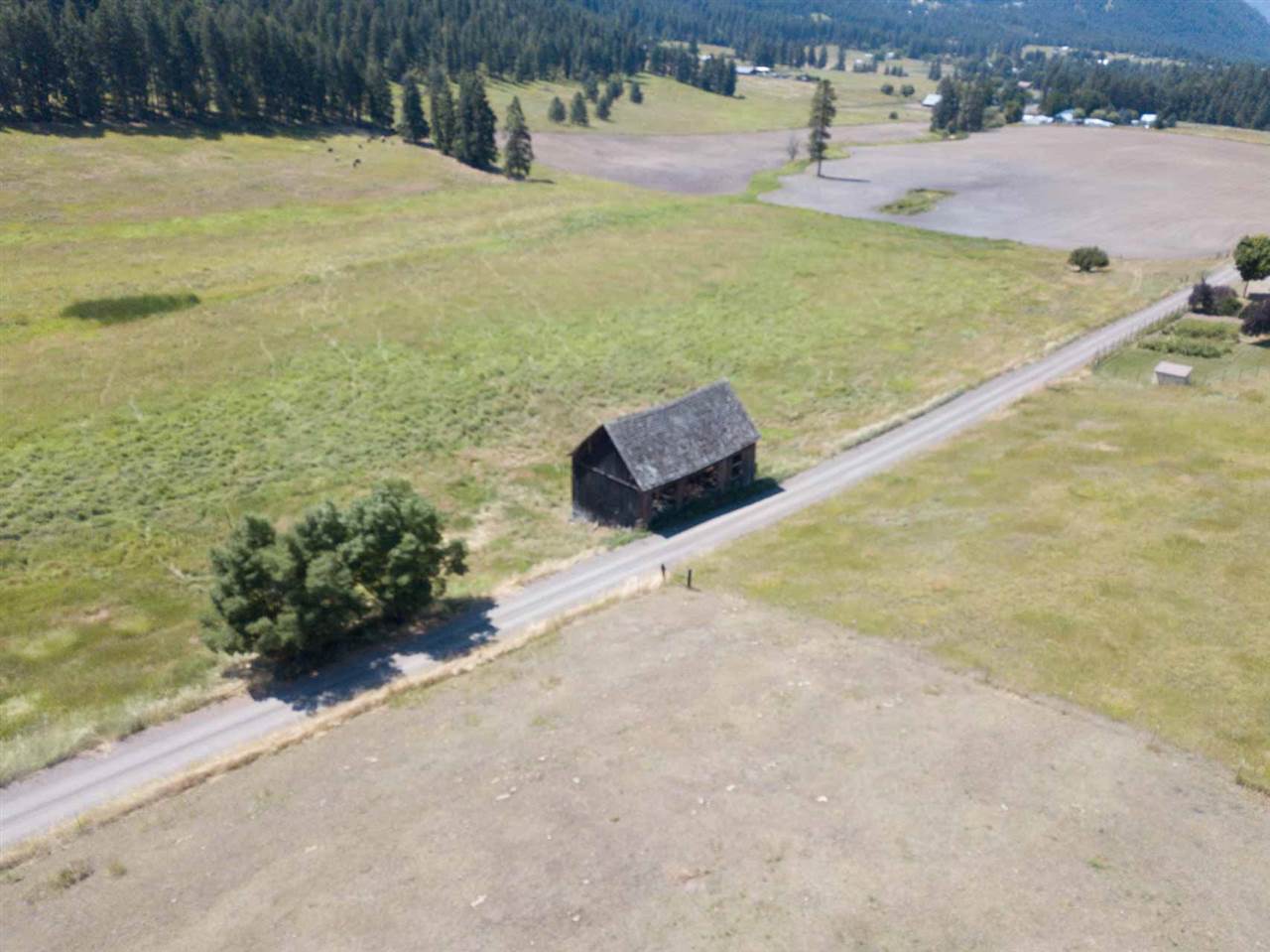 958 Hockersmith Road Kettle Falls, WA 99141 - Photo 4 of 32