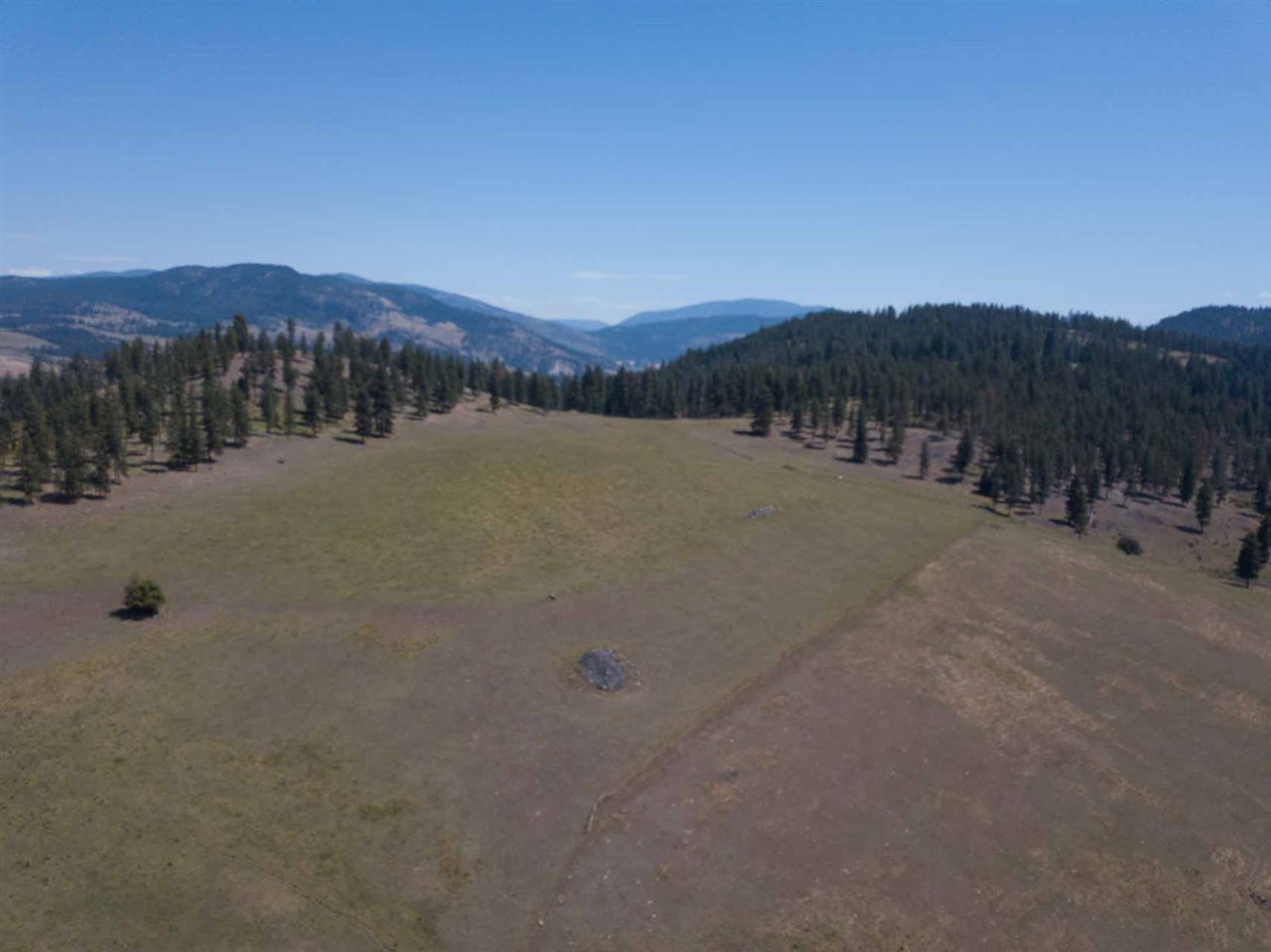 958 Hockersmith Road Kettle Falls, WA 99141 - Photo 6 of 32