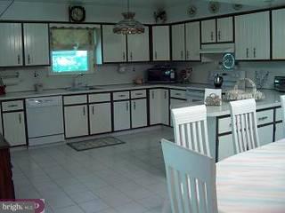 429 County Line Road Huntingdon Valley, PA 19006 - Photo 4 of 6 Gallery Image 4