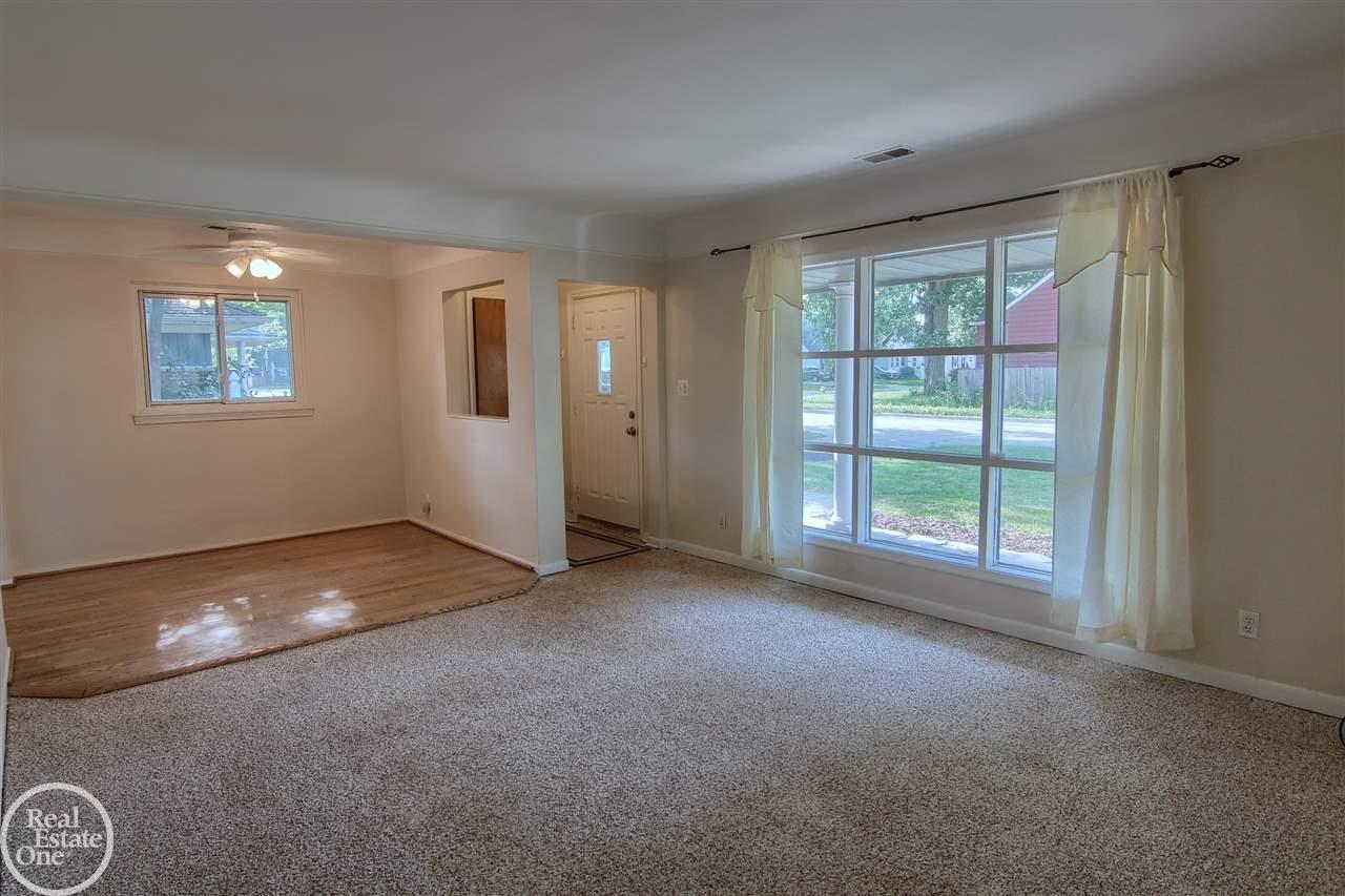 4212 West Webster Road Royal Oak, MI 48073 - Photo 17 of 32 31389649-17.JPG
