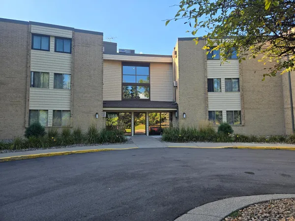 $193,900 | 11160 Anderson Lakes Parkway, Unit 218, Eden Prairie, MN 55344