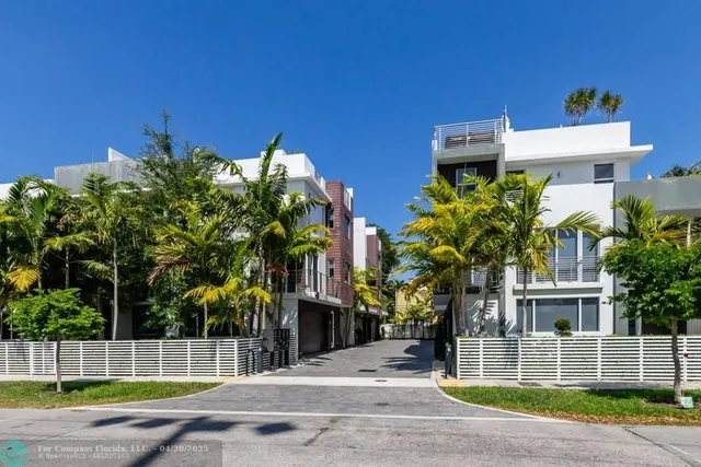 $1,199,000 | 700 Northeast 14th Avenue, Unit 208, Fort Lauderdale, FL 33304