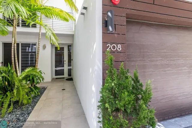 $1,199,000 | 700 Northeast 14th Avenue, Unit 208, Fort Lauderdale, FL 33304
