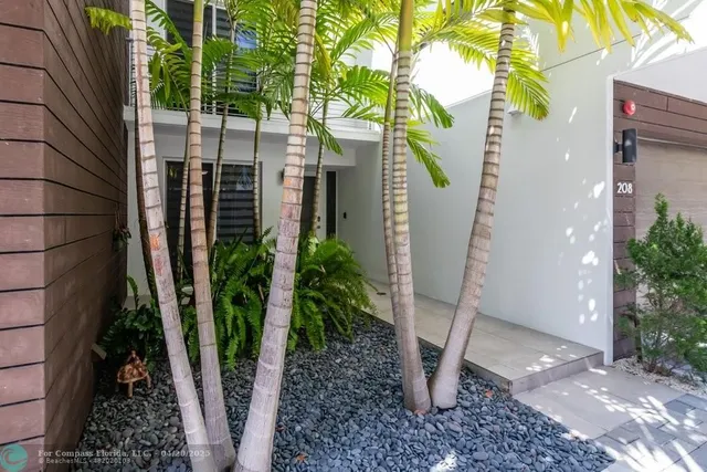 $1,199,000 | 700 Northeast 14th Avenue, Unit 208, Fort Lauderdale, FL 33304