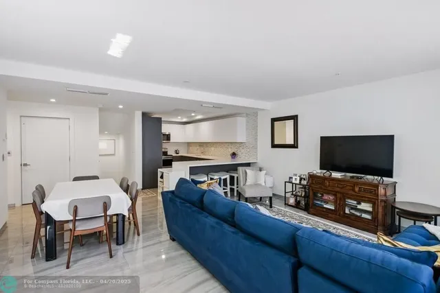 $1,199,000 | 700 Northeast 14th Avenue, Unit 208, Fort Lauderdale, FL 33304