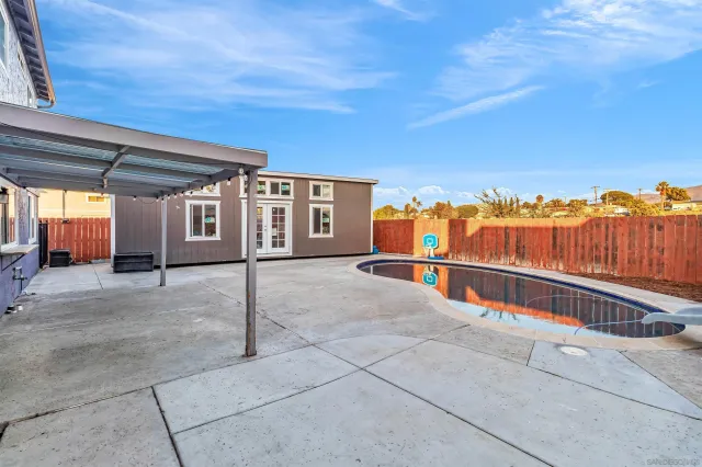 $864,950 | 341 Paraiso Avenue, Spring Valley, CA 91977