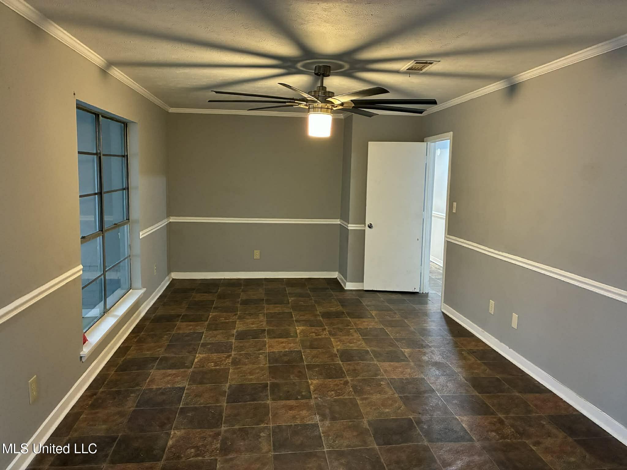 228 Mikell Street Jackson, MS 39212 - Photo 14 of 29 DEN SUNROOM