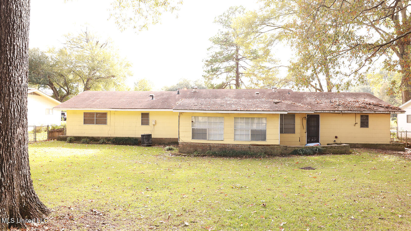 228 Mikell Street Jackson, MS 39212 - Photo 28 of 29 Back yard