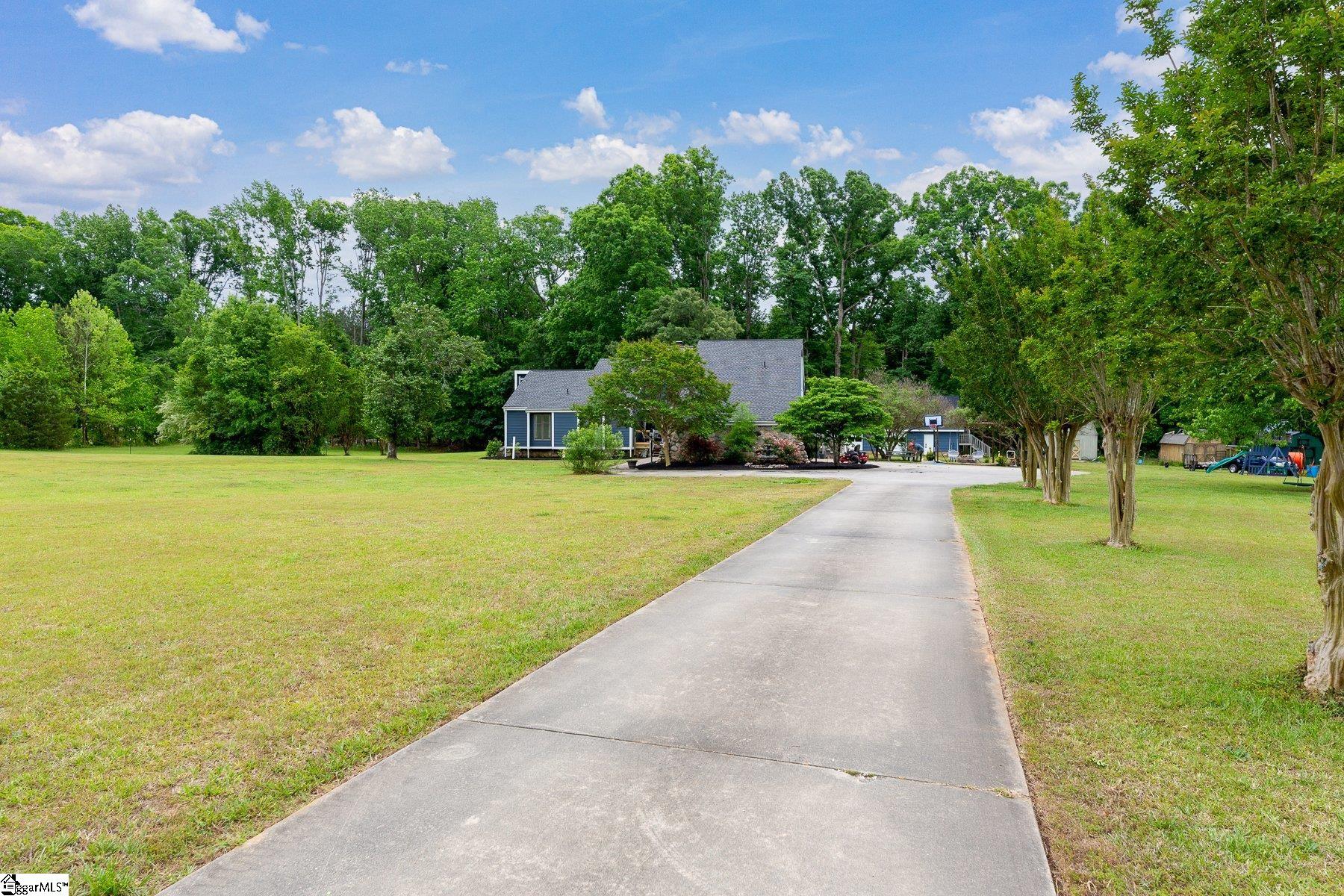 144 Spring Road Laurens, SC 29360 - Photo 3 of 47