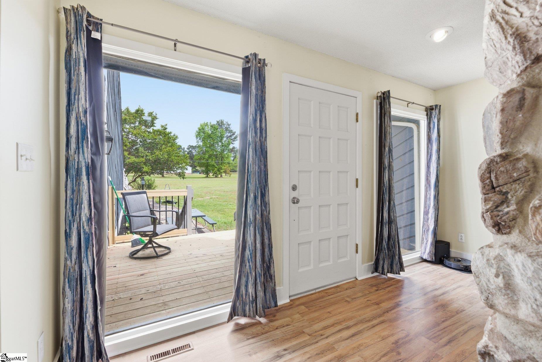 144 Spring Road Laurens, SC 29360 - Photo 5 of 47