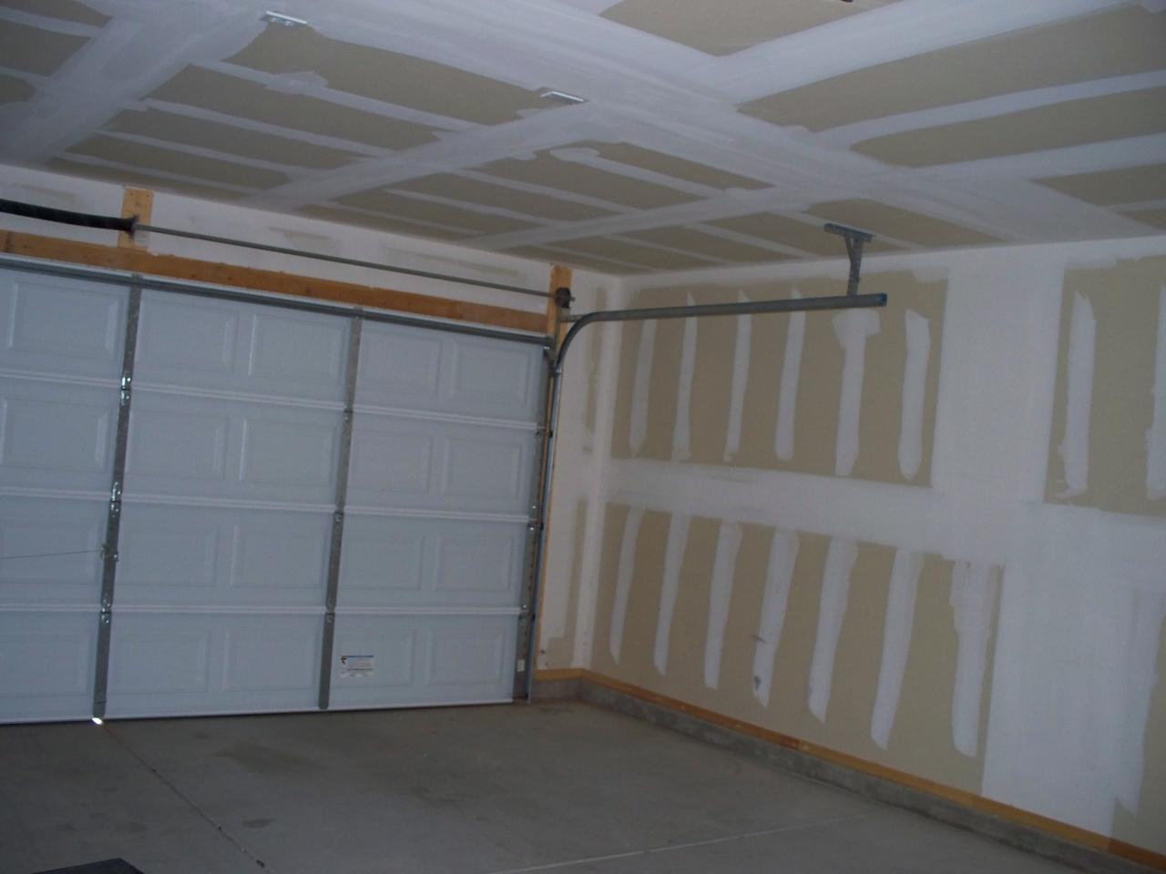 14521 South Rory Calhoun Road Arizona City, AZ 85123 - Photo 7 of 7 Garage