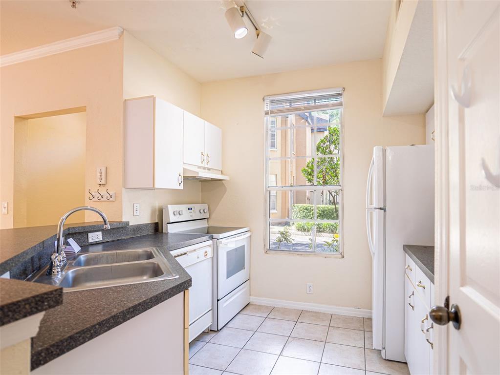 6320 Raleigh Street, Unit 604 Orlando, FL 32835 - Photo 4 of 26