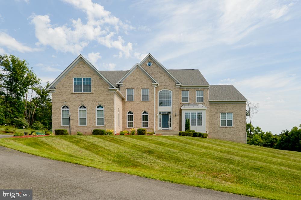 6727 Cedar Spring Road Centreville, VA 20121 - Photo 1 of 86 Gallery Image 1