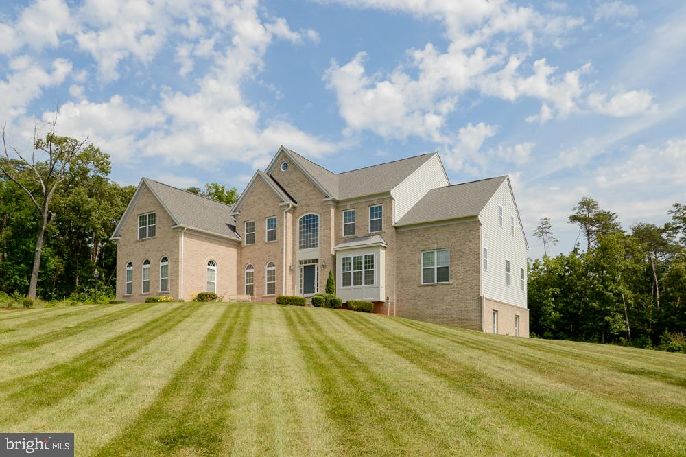 6727 Cedar Spring Road Centreville, VA 20121 - Photo 2 of 86 Gallery Image 2