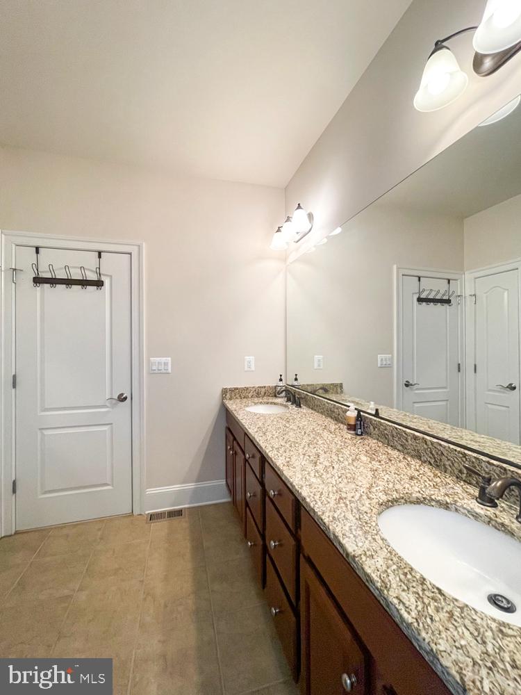 6727 Cedar Spring Road Centreville, VA 20121 - Photo 34 of 86 Gallery Image 34