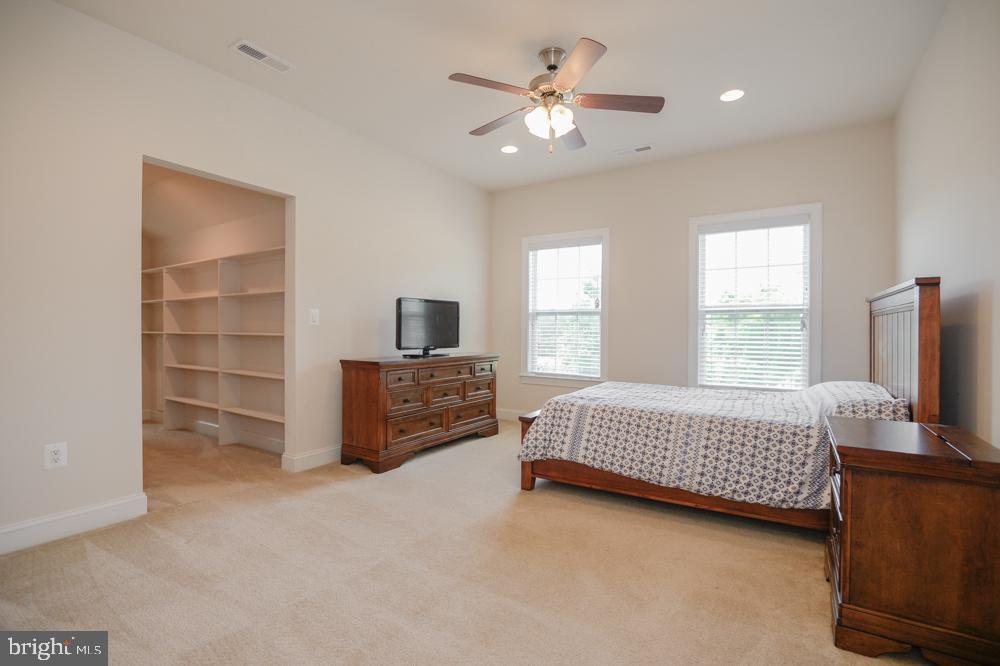 6727 Cedar Spring Road Centreville, VA 20121 - Photo 61 of 86 Gallery Image 61