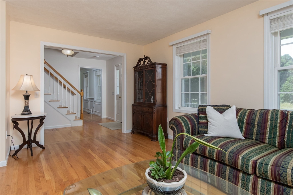 100 Adams Street Dunstable, MA 01827 - Photo 13 of 37 Gallery Image 13