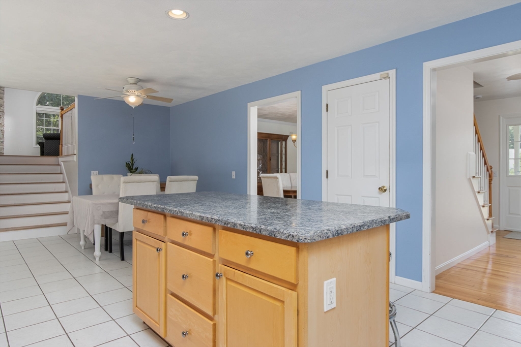 100 Adams Street Dunstable, MA 01827 - Photo 7 of 37 Gallery Image 7