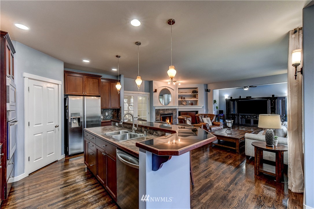3810 216th Place Southeast Bothell, WA 98021 - Photo 5 of 35