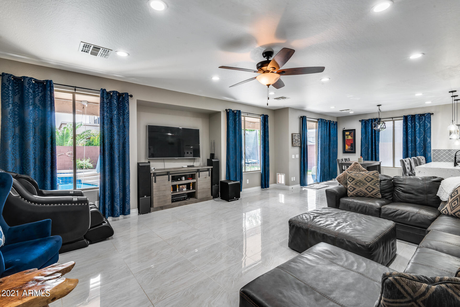 451 North Swallow Lane Gilbert, AZ 85234 - Photo 12 of 30 ChaseCapture-14