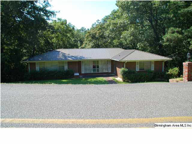 2052 Pershing Road Birmingham, AL 35214 - Photo 2 of 19