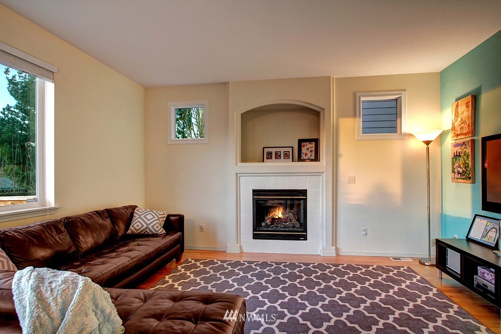 17821 110th Place Southeast Renton, WA 98055 - Photo 8 of 18 Gallery Image 8