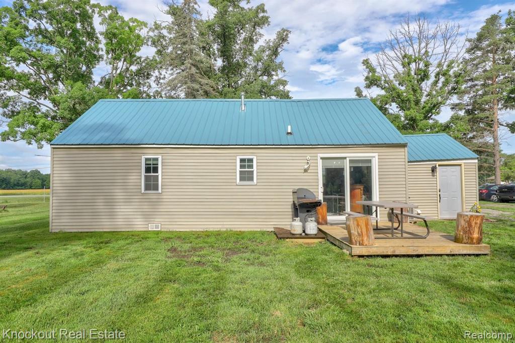 10061 Maple Road Birch Run, MI 48415 - Photo 27 of 32
