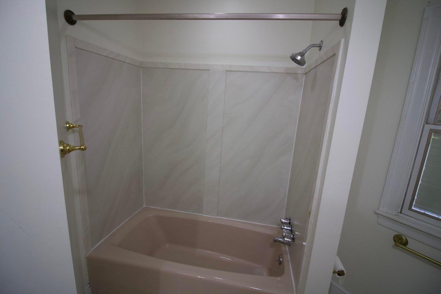 1502 Electric Road Southwest Roanoke, VA 24018 - Photo 22 of 28 15