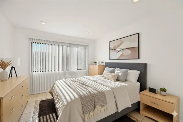 $525,000 | 25761 Le Parc, Unit 82, Lake Forest, CA 92630