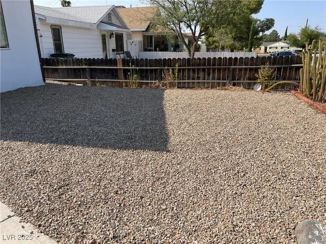 $1,395 | 525 Hopi Place, Boulder City, NV 89005