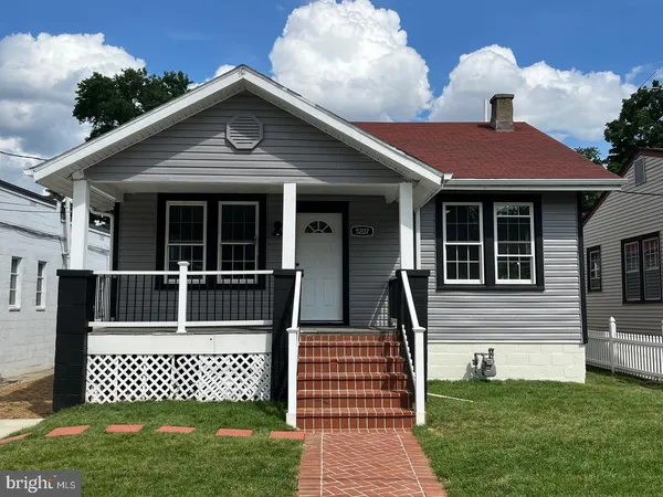 $850 | 5207 38th Avenue, Unit B, Hyattsville, MD 20782