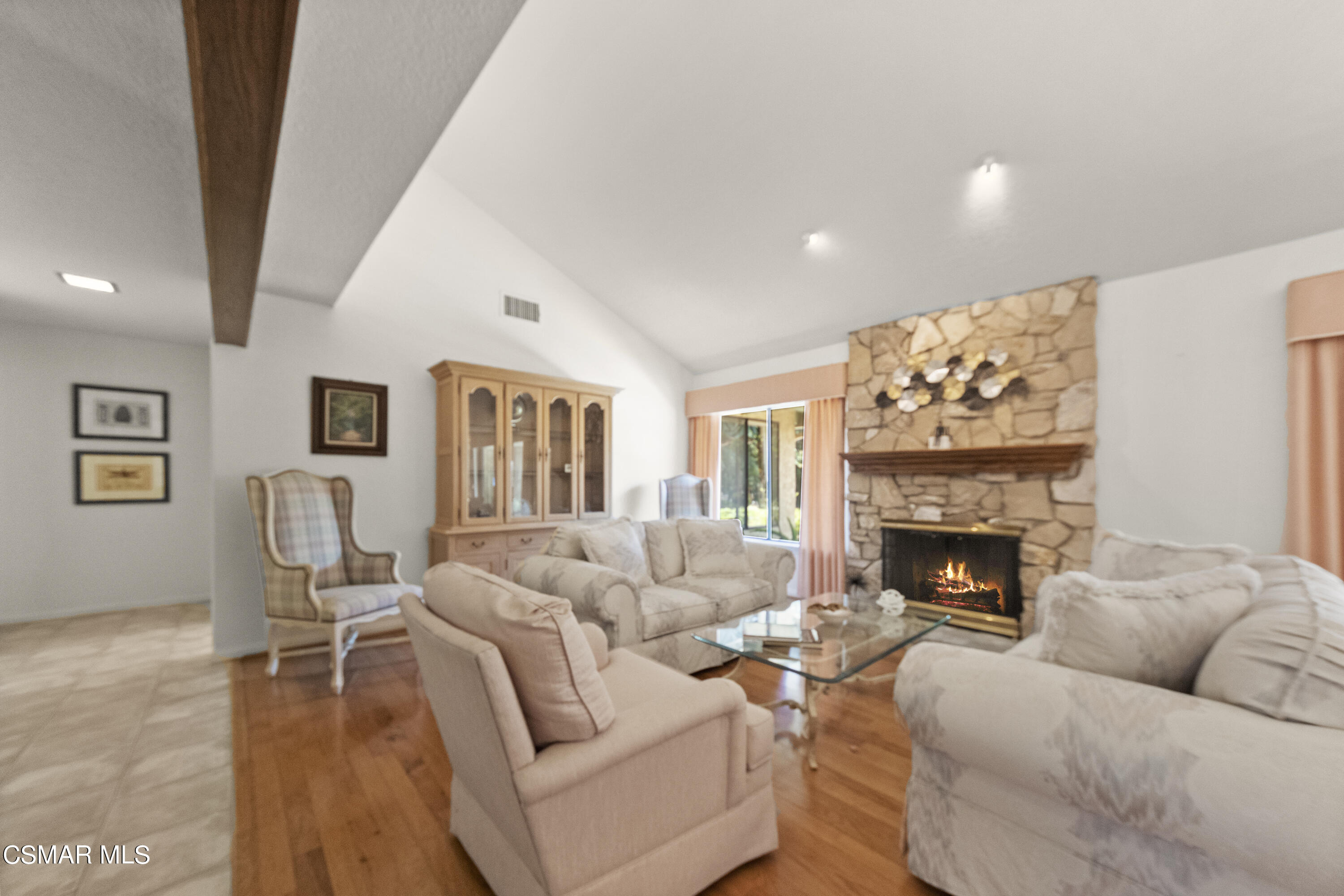 2774 Las Posas Circle Camarillo, CA 93012 - Photo 15 of 48 DSC03189