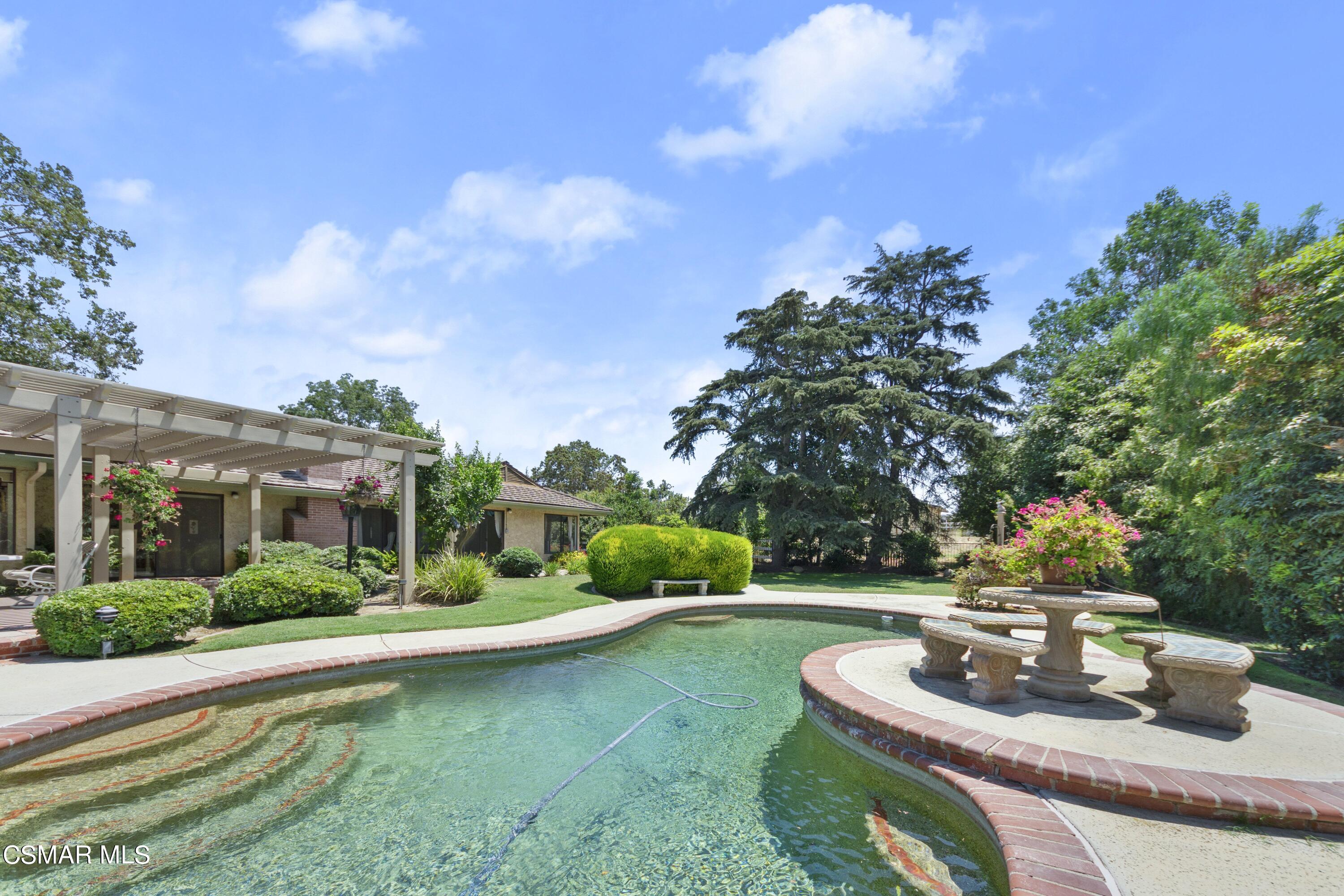 2774 Las Posas Circle Camarillo, CA 93012 - Photo 5 of 48 DSC02878