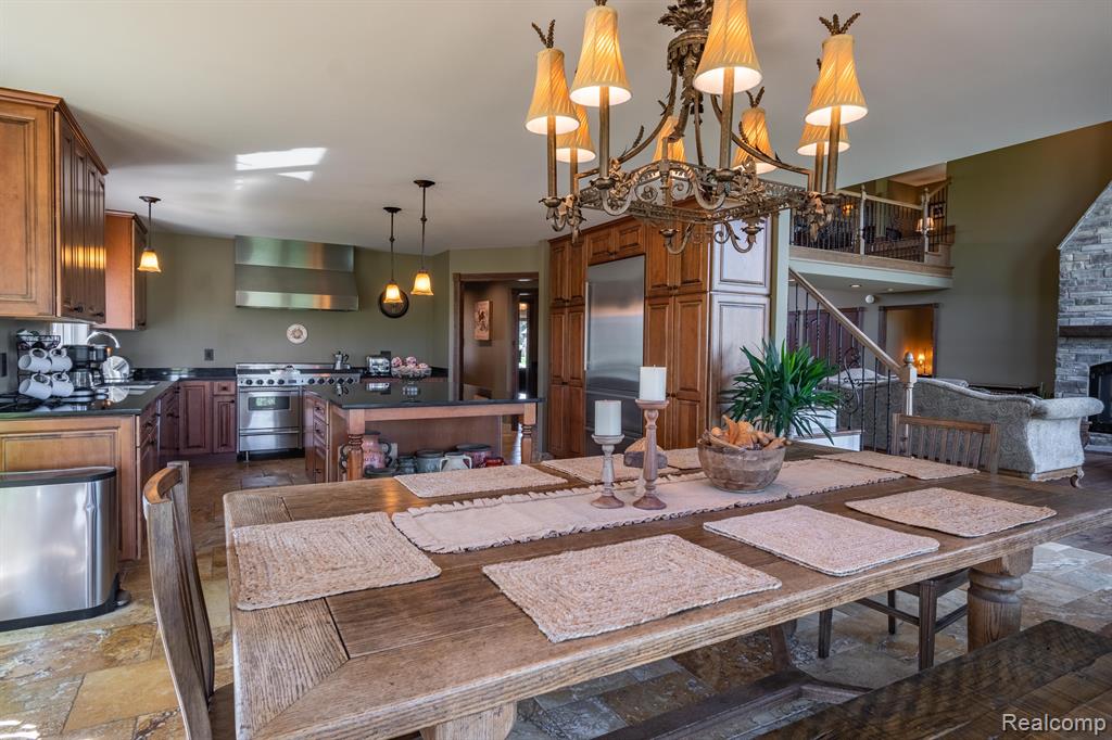 256 Inverness Highland, MI 48357 - Photo 25 of 99 Gallery Image 25