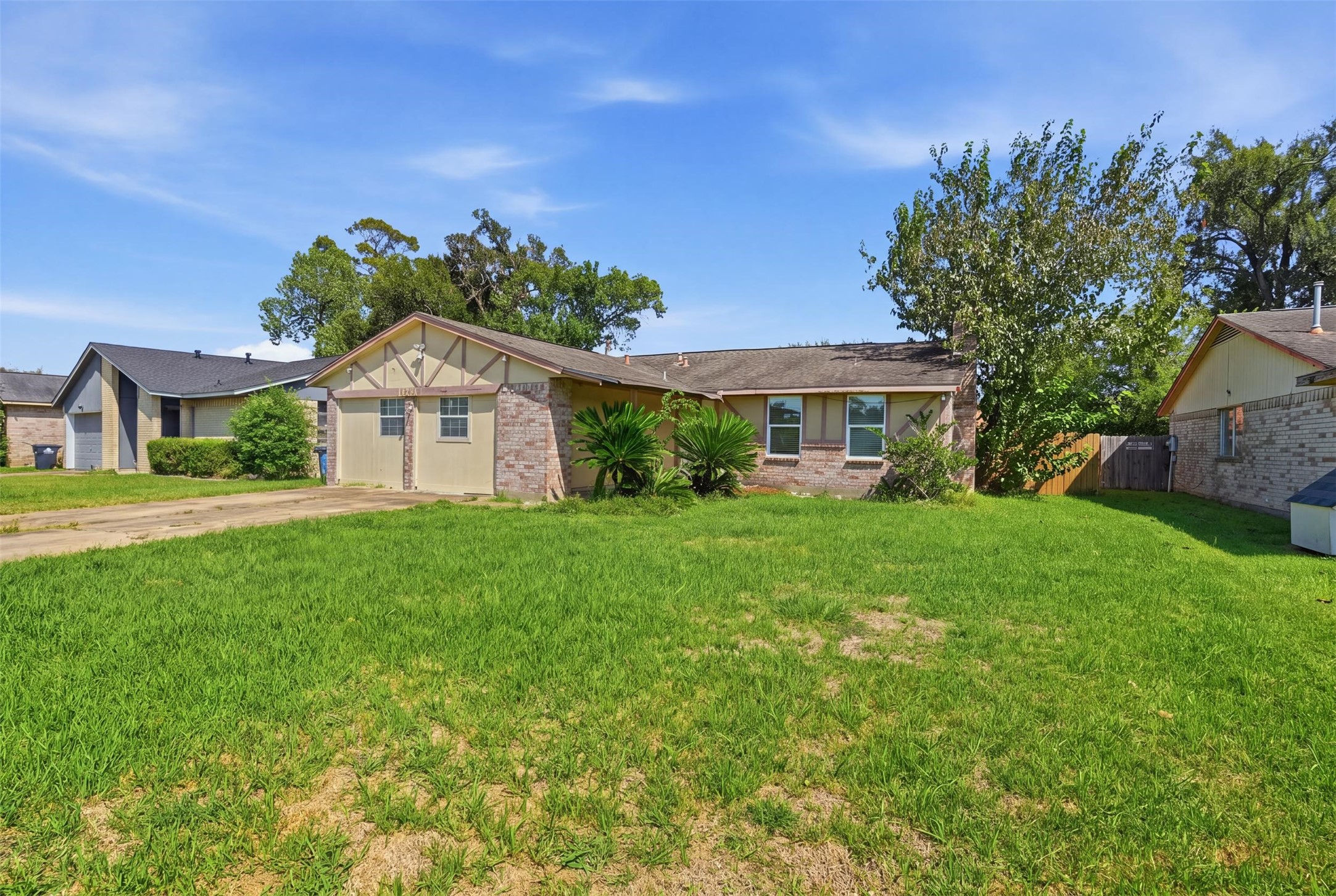2626 John Ralston Road Houston, TX 77013 - Photo 2 of 13 Gallery Image 2