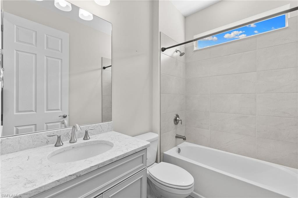 428 Polihale Way Naples, FL 34114 - Photo 23 of 35 Full Guest Bathroom