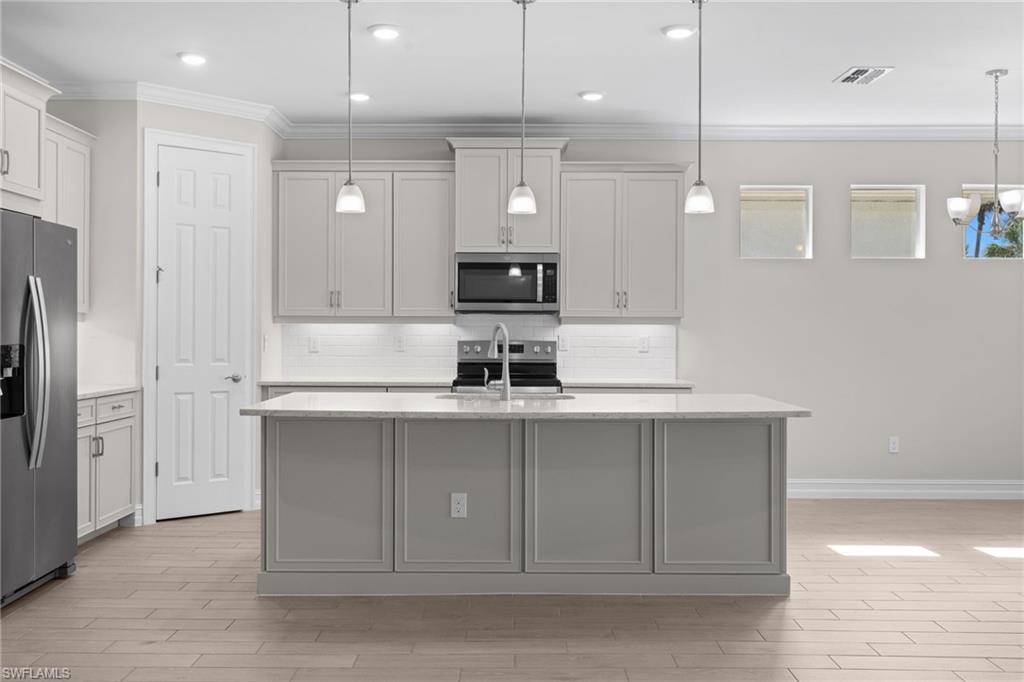 428 Polihale Way Naples, FL 34114 - Photo 7 of 35