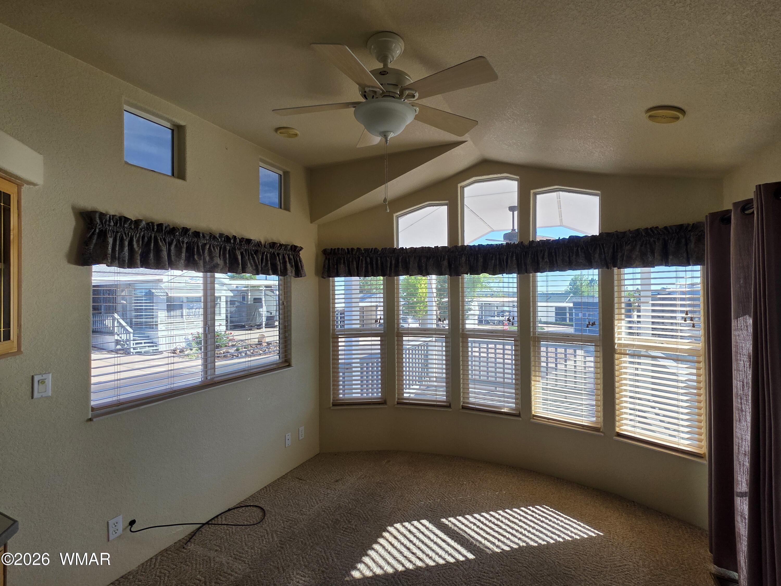 8205 Rainbow Loop Show Low, AZ 85901 - Photo 5 of 15
