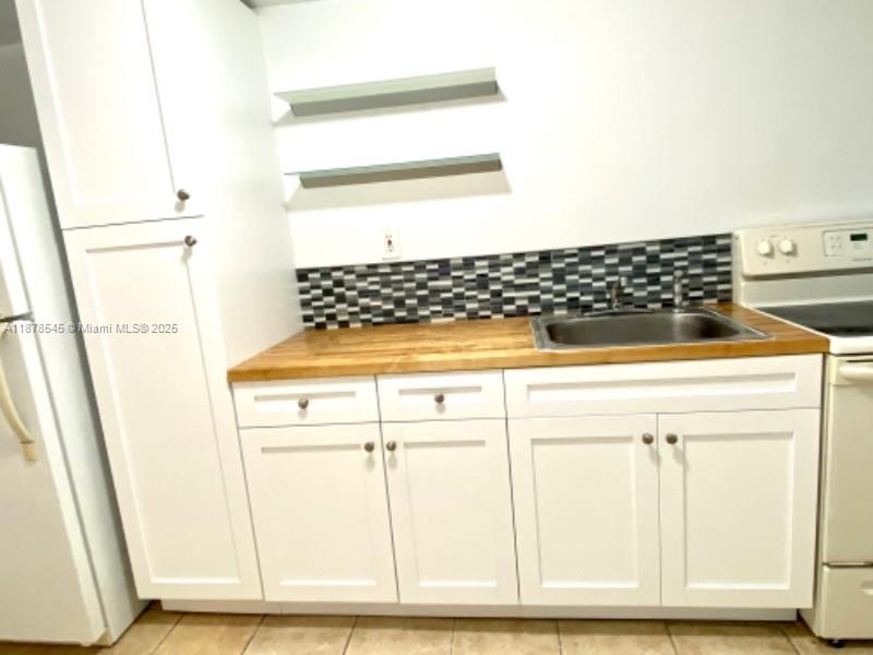 4307 Southwest 9th Street, Unit 4307 Miami, FL 33134 - Photo 11 of 12 a close view of utility room