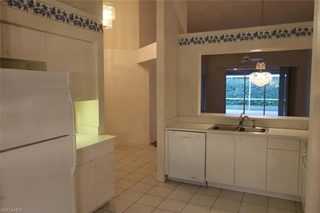 $2,295 | 1868 West Crown Pointe Boulevard, Naples, FL 34112