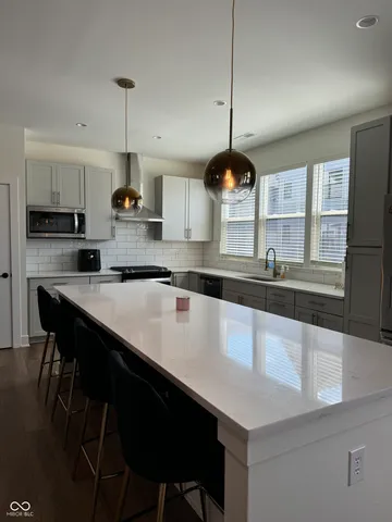 $3,300 | 1836 Alvord Street, Indianapolis, IN 46202