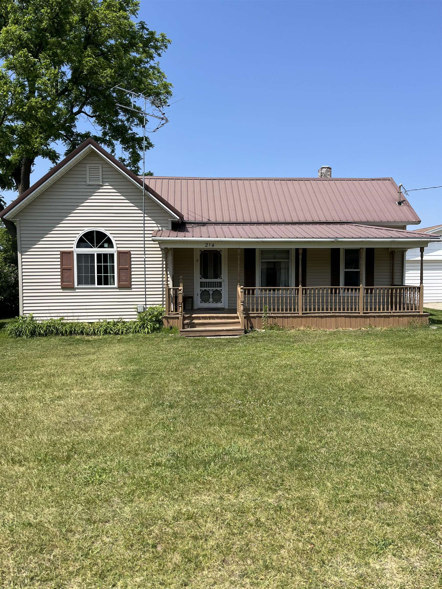 214 Cook Street Maple Rapids, MI 48853 - Photo 1 of 6