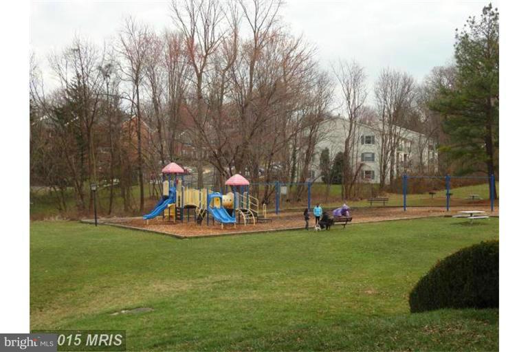 5816 Royal Ridge Drive, Unit T Springfield, VA 22152 - Photo 23 of 24 Tot Lot