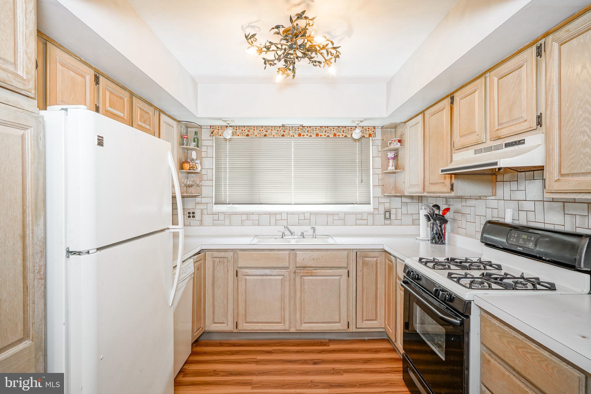 28 Cardinal Drive Clementon, NJ 08021 - Photo 12 of 27 Gallery Image 12