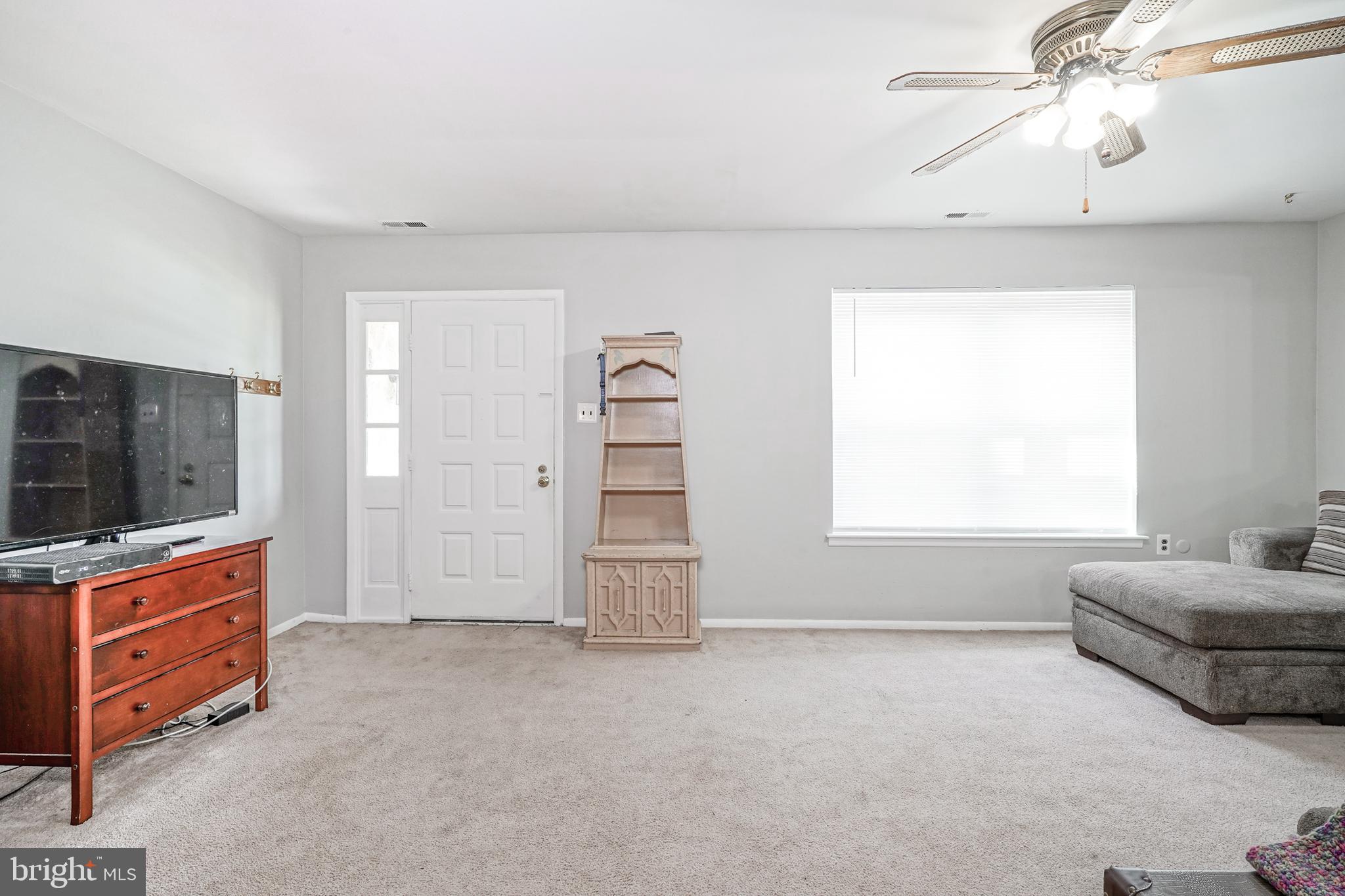 28 Cardinal Drive Clementon, NJ 08021 - Photo 5 of 27 Gallery Image 5