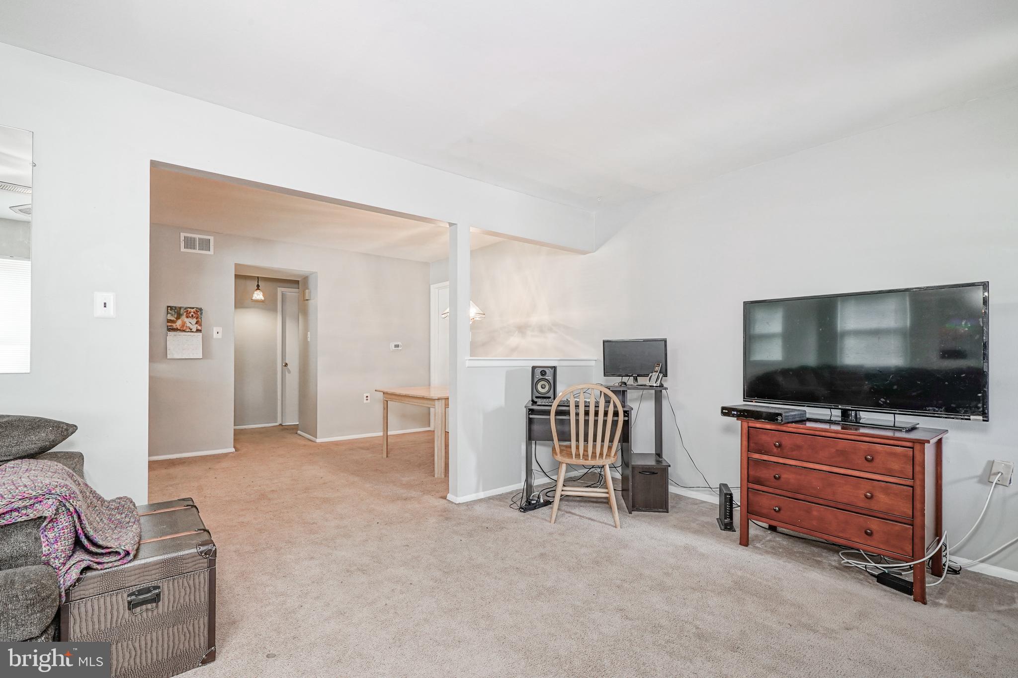 28 Cardinal Drive Clementon, NJ 08021 - Photo 7 of 27 Gallery Image 7