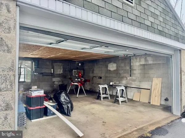 $225,000 | 124 South Wylam Street, Frackville, PA 17931